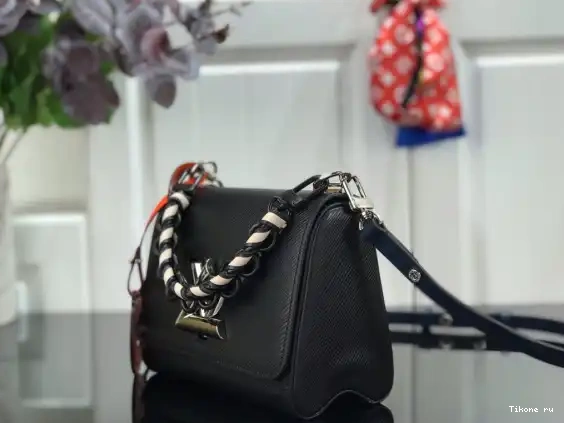 Affordable VUITTON LOUIS MM TWIST 0624